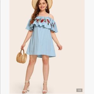 Off-the-Shoulder Ruffle Dress w Floral Embroidery